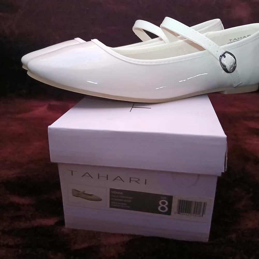 TAHARI Mary Jane Flats Ivory Women NEW - Picture 7 of 7